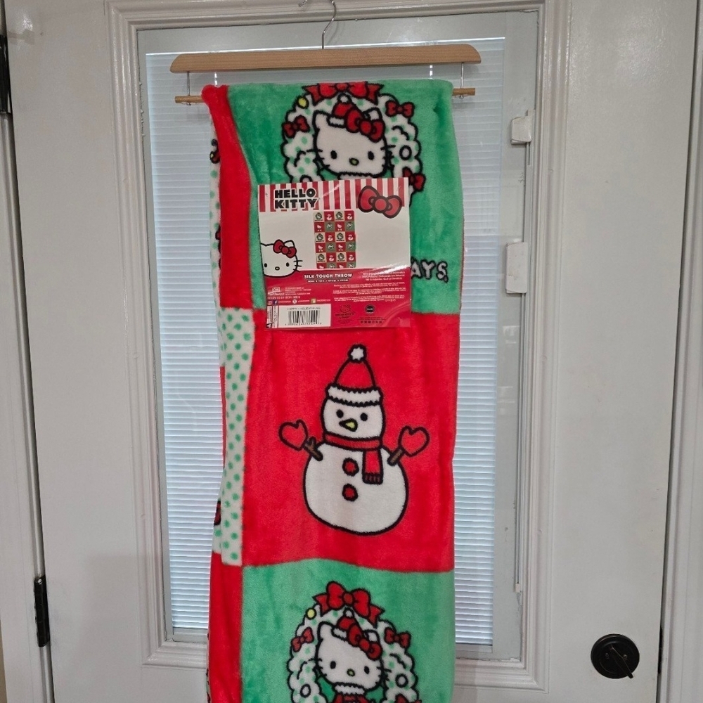 Hello Kitty Christmas Blanket